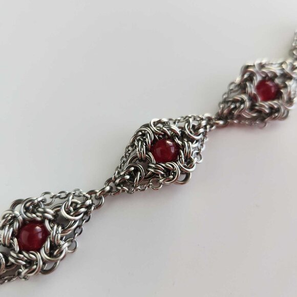 Vintage victorian goth style red quartz and silver bracelet - Picture 3 of 7